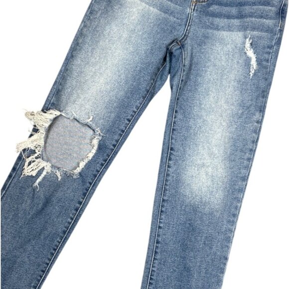 Altar'd State High Rise Distressed Sally Jeans in Light Wash Size 26/3 - Picture 5 of 6